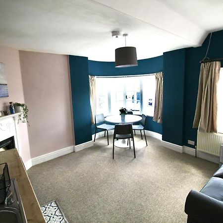 Pier View Studio Apartment Cowes  Room photo